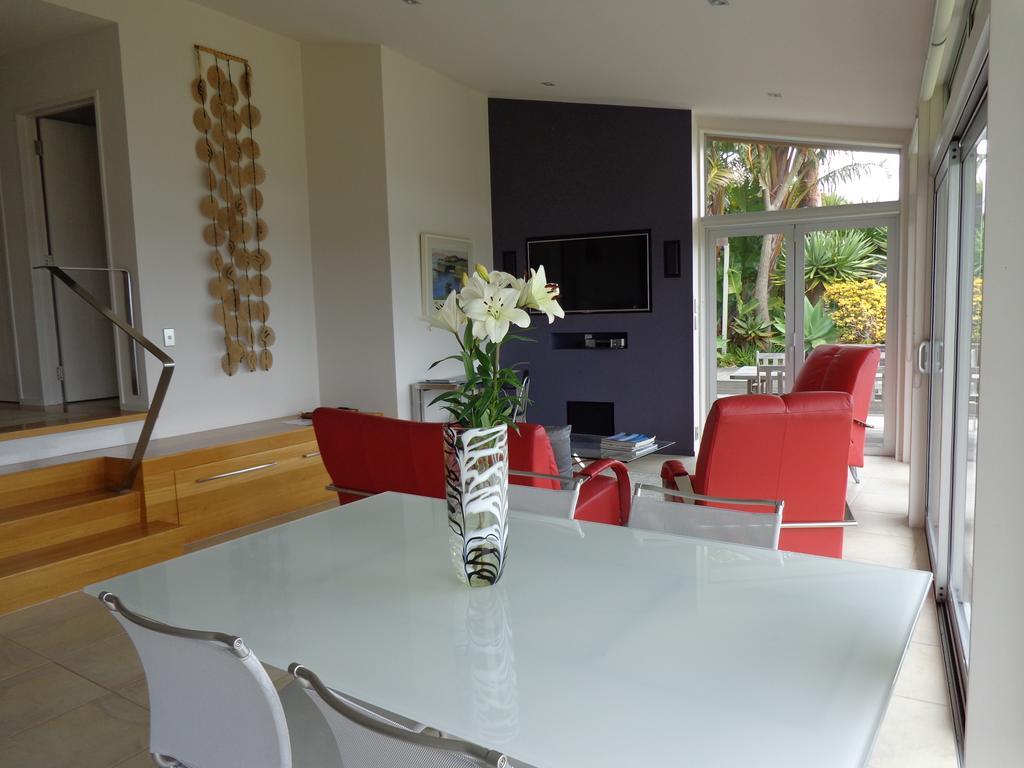 Nikau Apartments Waiheke Island Onetangi ภายนอก รูปภาพ