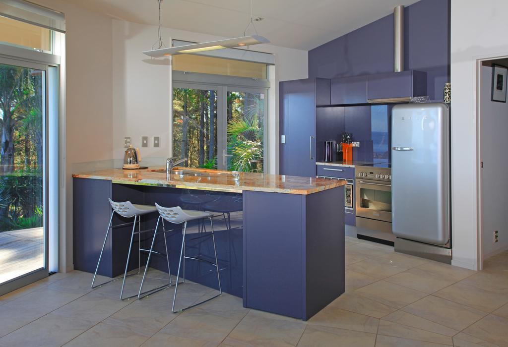 Nikau Apartments Waiheke Island Onetangi ภายนอก รูปภาพ
